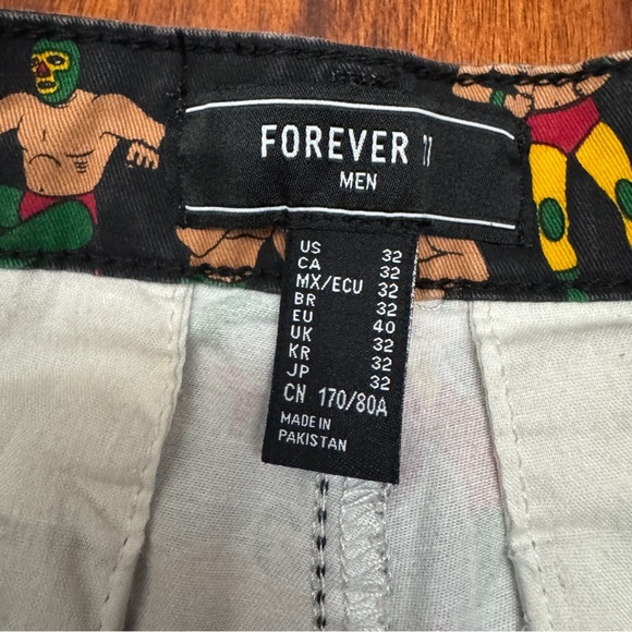 Forever 21 Lucha Libre Wrestling Shorts Size 32 - Picture 4 of 6